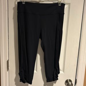 Black Cropped Leggings